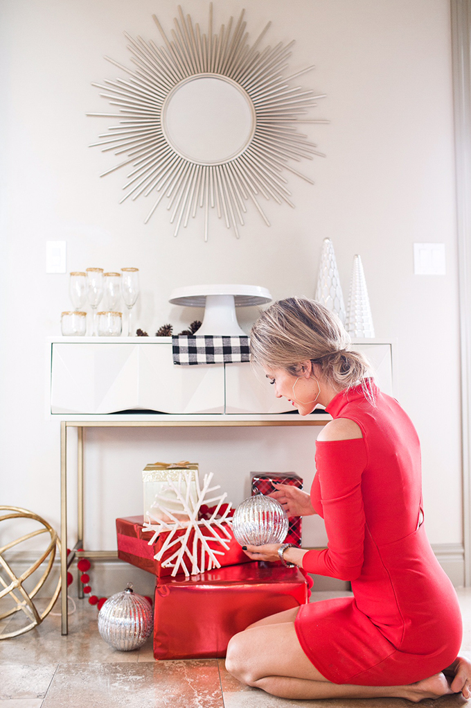 setting up holiday party