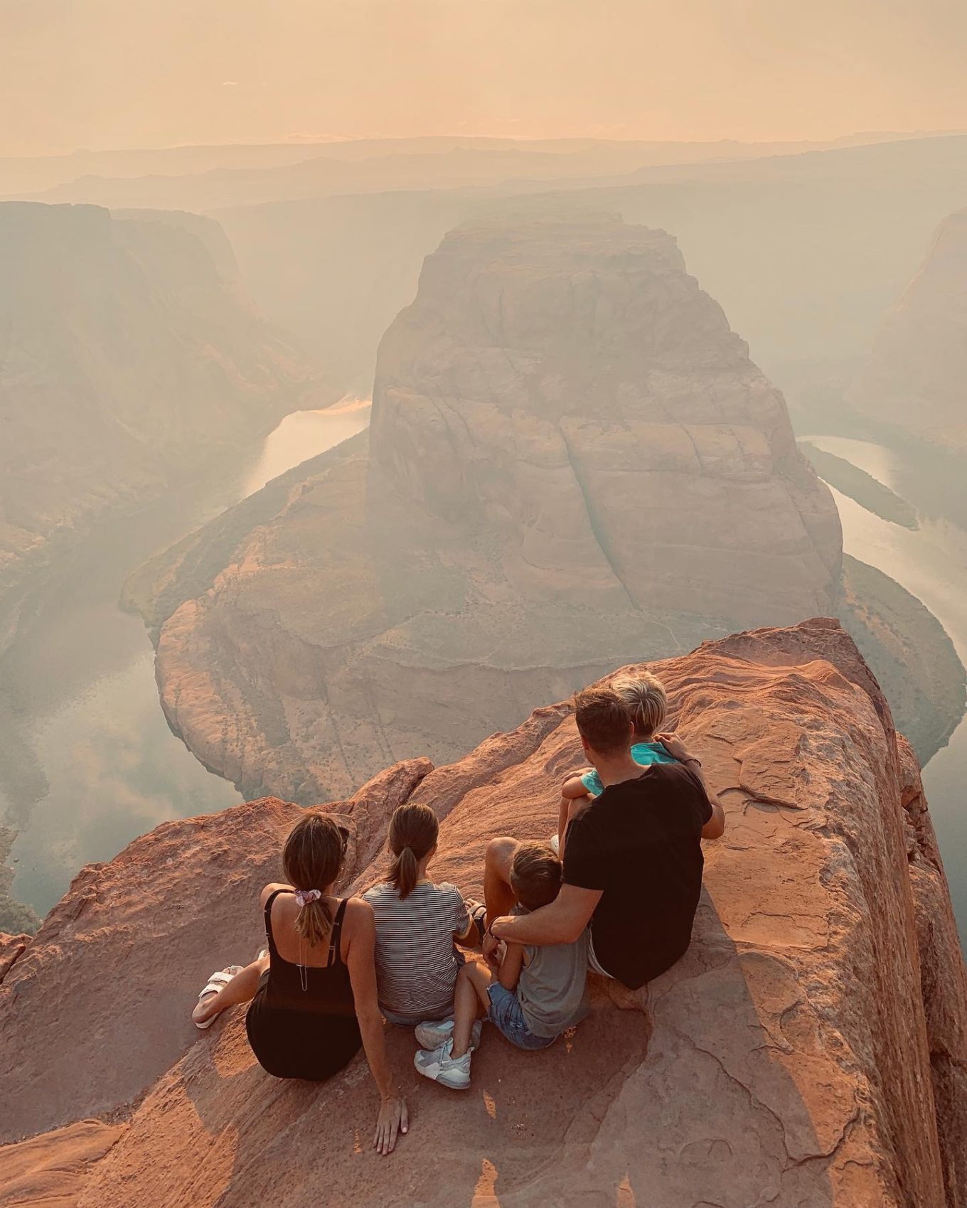 andrew family at horseshoe bend