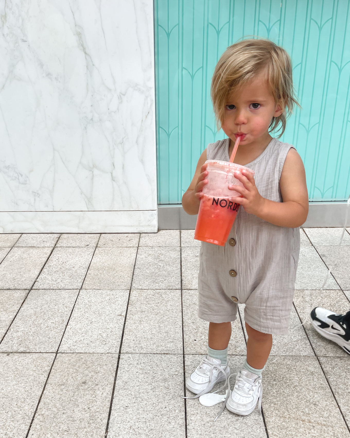 ollie andrew summer style