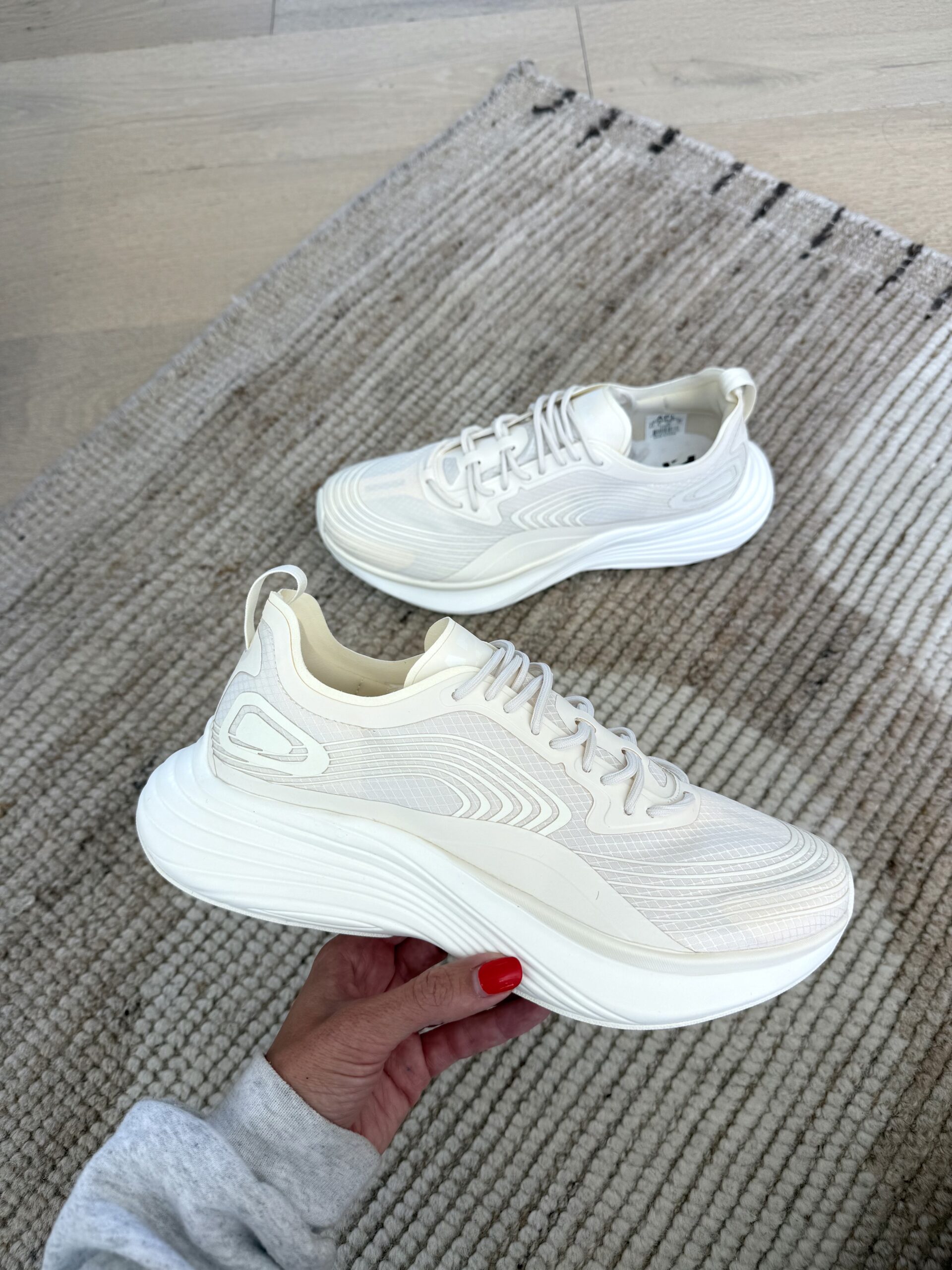 Christine Andrew apl sneakers